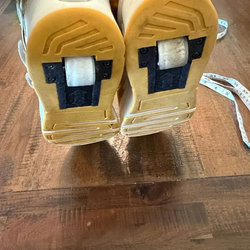 Metallic Gold Platform Roller Sneakers light up - Picture 9 of 10